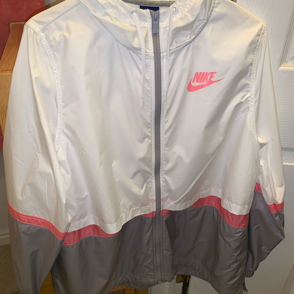 Nike windbreaker